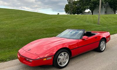 1988 Chevrolet Corvette Base