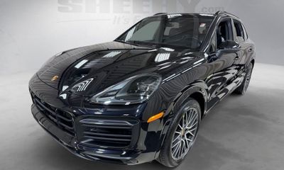 2022 Porsche Cayenne E Hybrid