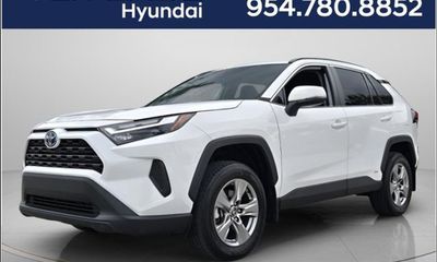 2024 Toyota RAV4 XLE