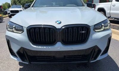 2025 BMW X4 xDrive 30i