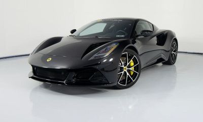 2025 Lotus Emira Base