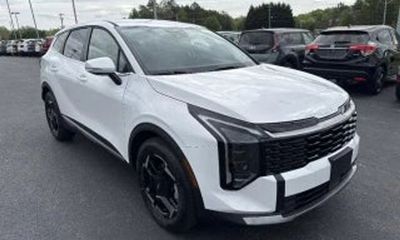 2026 Kia Sportage EX