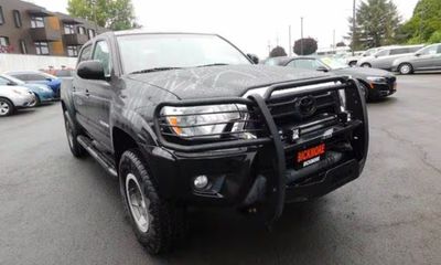 2013 Toyota Tacoma Delux