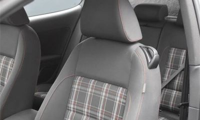 2012 Volkswagen GTI 2 0T Door