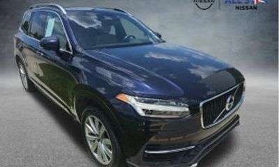 2017 Volvo XC90 Momentum