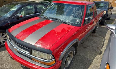 2003 Chevrolet S-10 Pickup LS EXT
