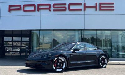 2026 Porsche Taycan 4S