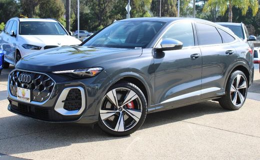 2026 Audi SQ5 Quattro Premium Plus
