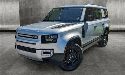 2023 Land Rover Defender 130 SE