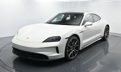 2025 Porsche Taycan