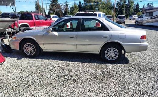 2000 Toyota Camry LE