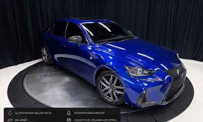 2017 Lexus IS 350