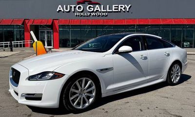 2018 Jaguar XJ R Sport