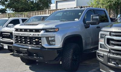 2020 Chevrolet Silverado Custom