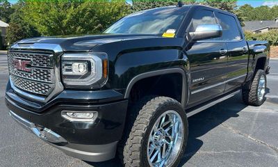 2018 GMC Sierra Denali