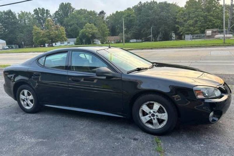 2005 Pontiac Grand Prix — a typically priced live listing