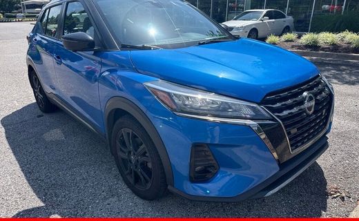 2023 Nissan Kicks SR