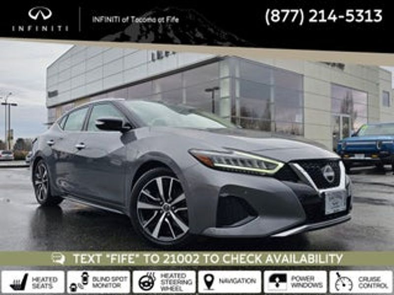 2021 Nissan Maxima — a typically priced live listing