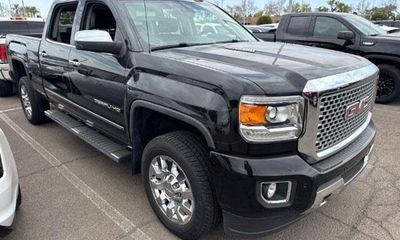 2015 GMC Sierra Denali