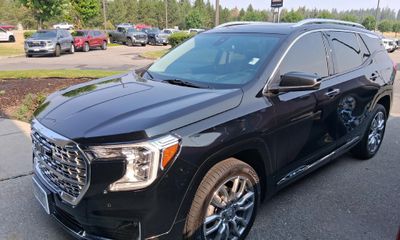 2023 GMC Terrain Denali
