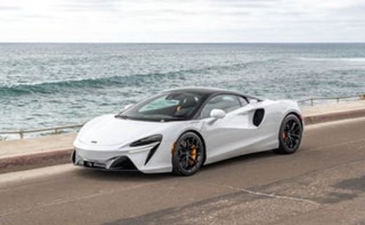 2026 McLaren Artura
