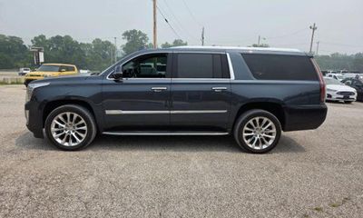 2019 Cadillac Escalade ESV Luxury