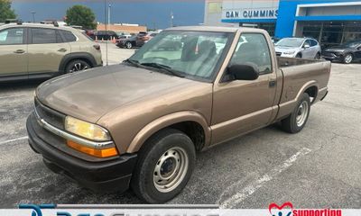 2003 Chevrolet S-10 Pickup Base