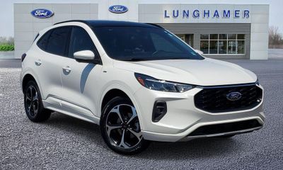 2024 Ford Escape ST Line Select