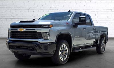 2025 Chevrolet Silverado HD Custom