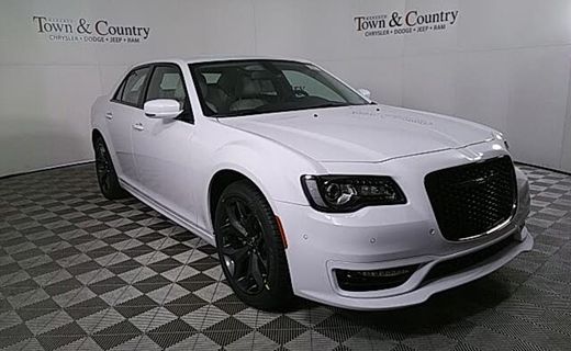 2023 Chrysler 300 Touring L