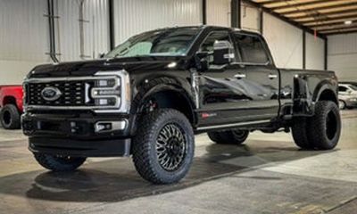 2025 Ford F-450 Platinum