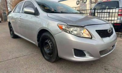 2010 Toyota Corolla LE