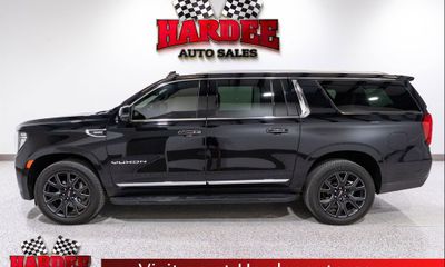 2023 GMC Yukon XL SLT