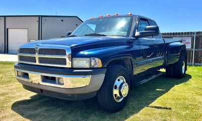 2002 Dodge Ram 3500 155 WB