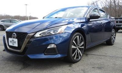 2020 Nissan Altima SR