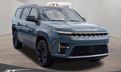 2026 Jeep Grand Wagoneer Summit