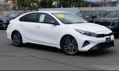 2023 Kia Forte GT Line
