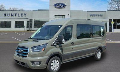 2026 Ford Transit Medium Roof