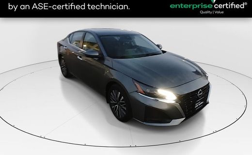 2024 Nissan Altima SV