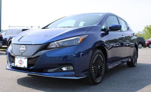 2024 Nissan Leaf SV