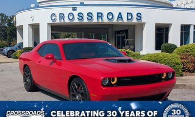 2016 Dodge Challenger SXT Plus