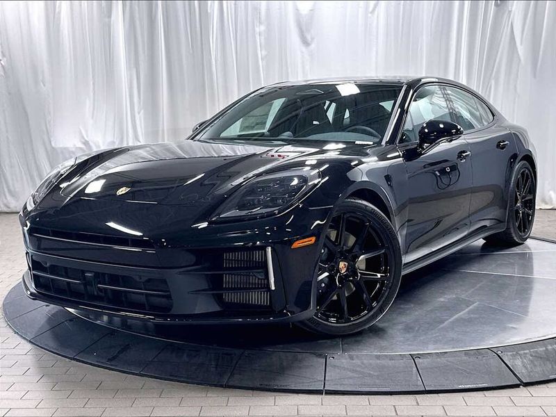 Representative 2026 Porsche Panamera photo
