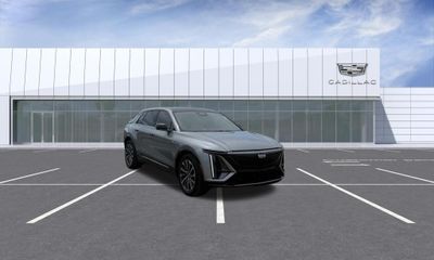 2024 Cadillac Lyriq Sport 2