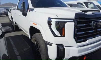 2024 GMC Sierra HD AT4