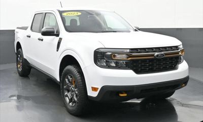 2023 Ford Maverick XLT Lariat