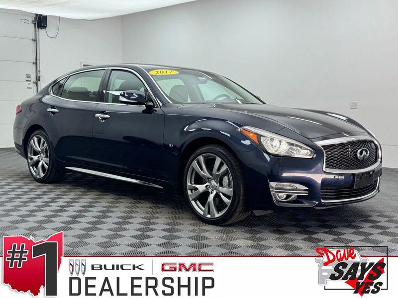 2017 Infiniti Q70L — a typically priced live listing