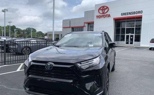 2023 Toyota RAV4 SE