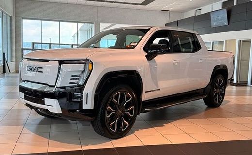 2025 GMC Sierra Denali