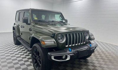 2023 Jeep Wrangler Sahara 4XE