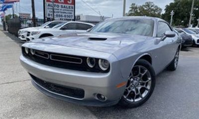 2015 Dodge Challenger SXT Plus